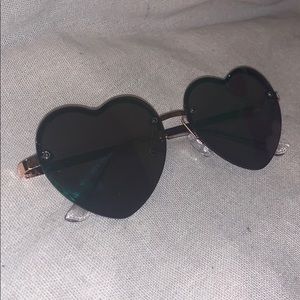Heart shape sun glasses